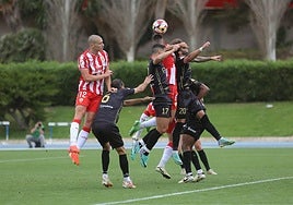 Indálicos y jiennenses escenificaron un partido intenso en la última cita.