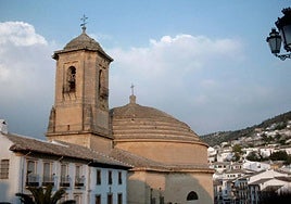Iglesia de la Encarnación de Montefrío, cuya cúpula es comparada con la de Panteón de Agripa