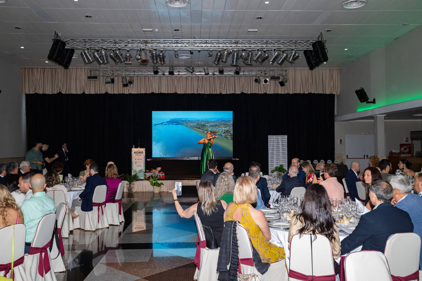 Las imágenes de una cena de gala para el recuerdo