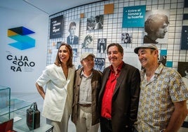 María Barranco, José Manuel Darro, Luis García Montero y José Sánchez-Montes, antes de la charla.