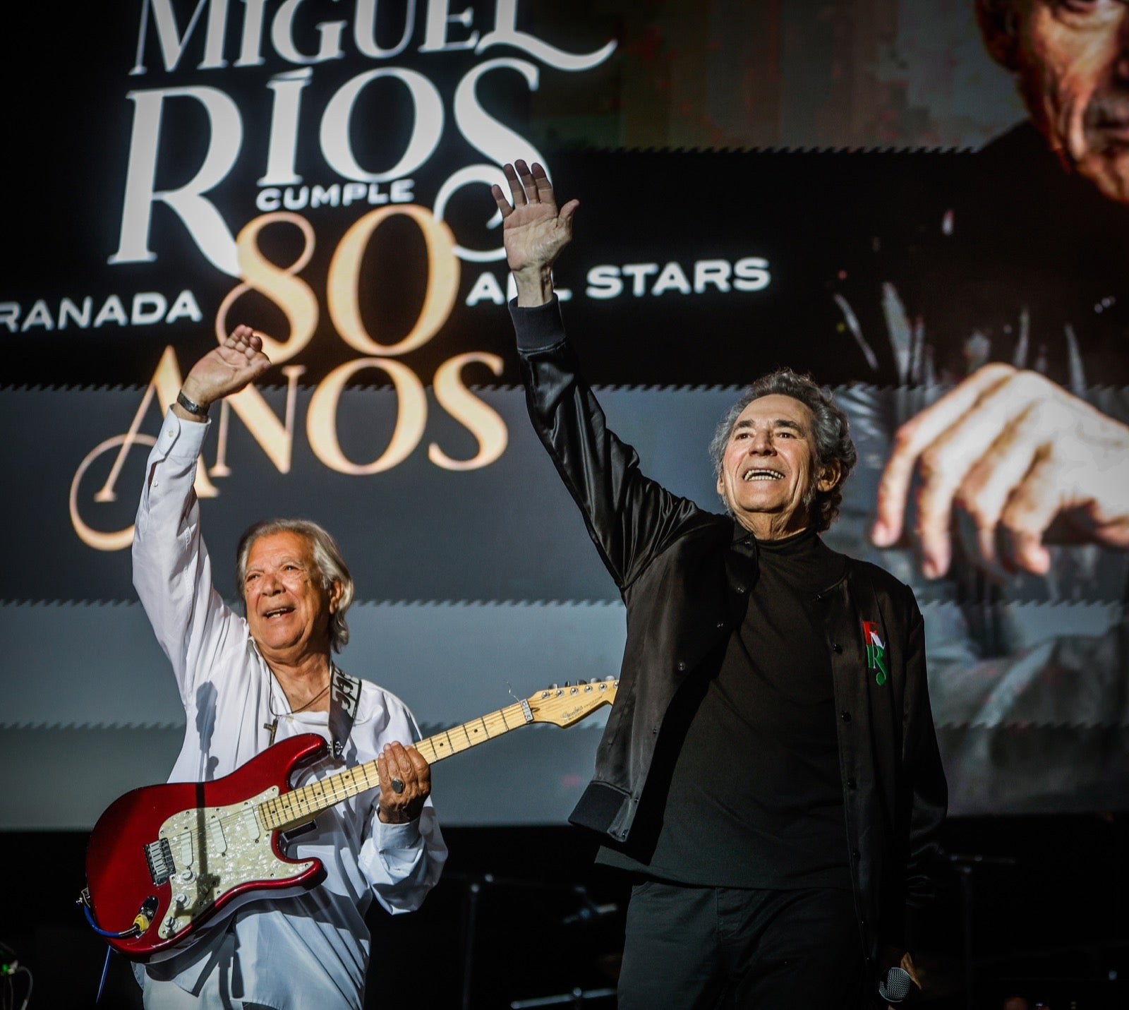 Las imágenes de una noche para el recuerdo: Miguel Ríos &#039;reventó&#039; Granada