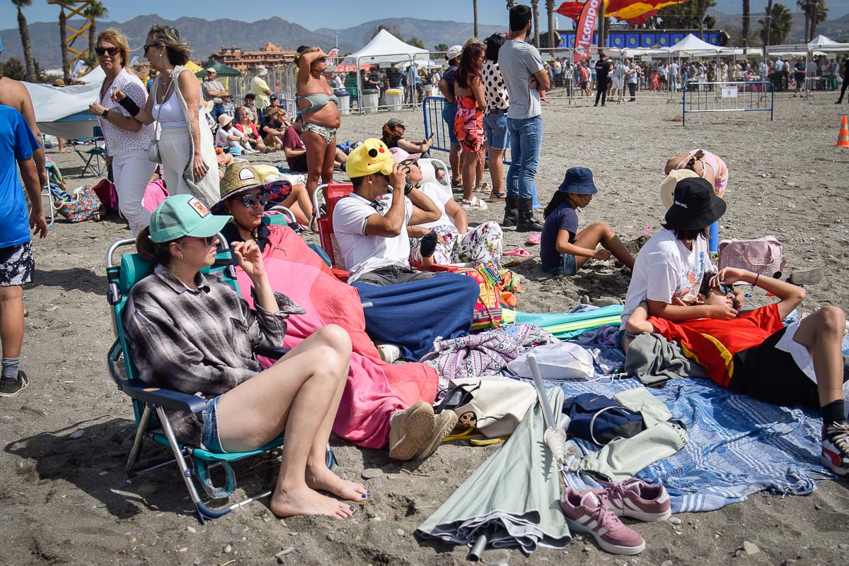 Las imágenes del Festival Aéreo de Motril y el ambiente en la playa