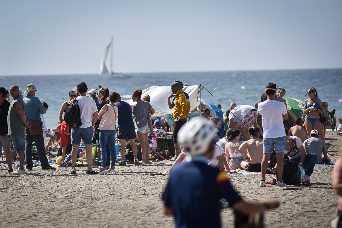 Las imágenes del Festival Aéreo de Motril y el ambiente en la playa