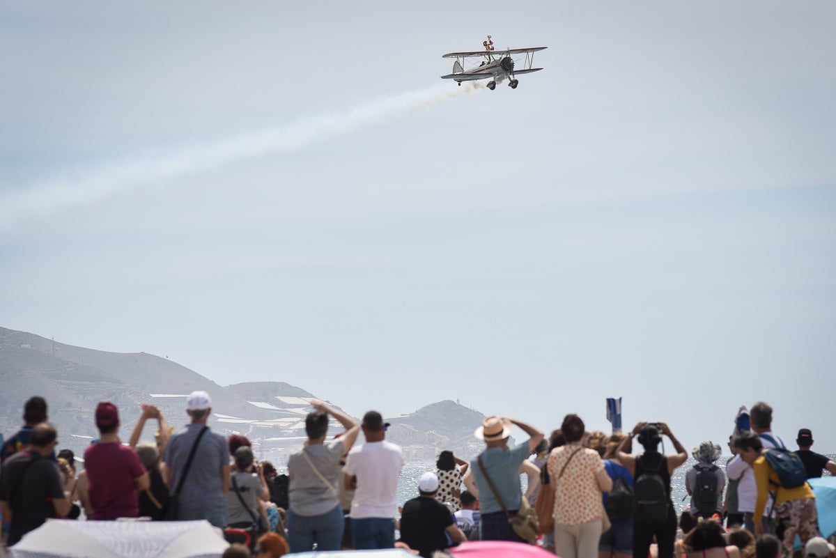 Las imágenes del Festival Aéreo de Motril y el ambiente en la playa