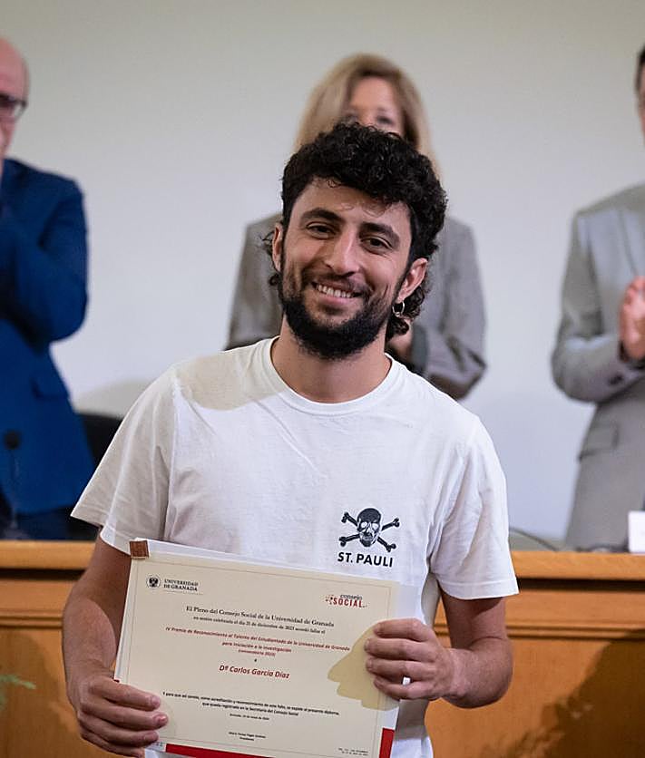 Imagen secundaria 2 - Premiados por la Universidad de Granada.