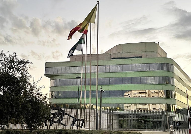 La Diputación de Granada oferta nuevos puestos de trabajo.