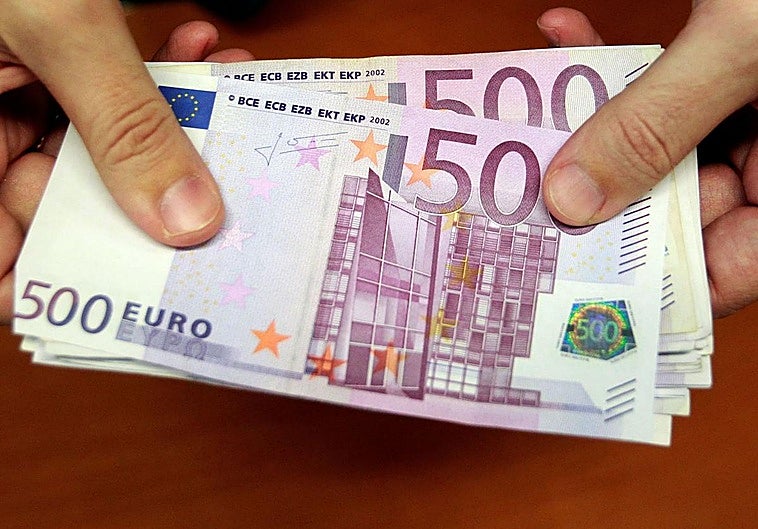 Esto es lo que se lleva Hacienda del premio de Euromillones que ha caído en Andalucía.