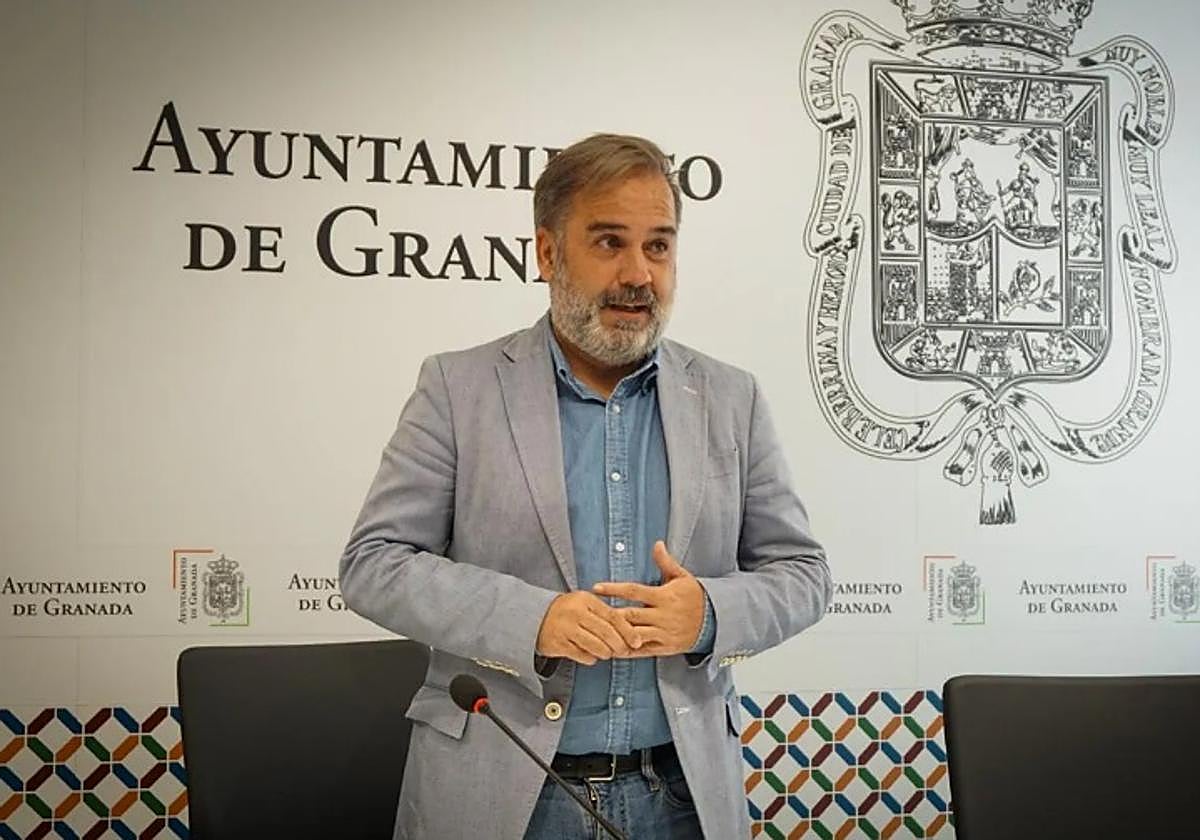 El viceportavoz del PSOE en el Ayuntamiento de Granada, Jacobo Calvo.