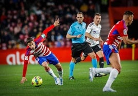 Alberto Soro, durante un partido con el Granada.