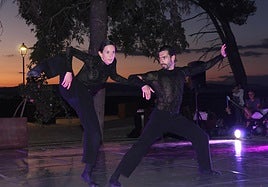 Sandra Salietti y Thomas Martino interpretando He visto esa cara antes