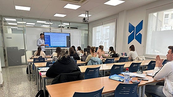 «Nunca se había hecho esto en Andalucía»: Tecnoszubia Oposiciones se prepara para la oferta histórica de 14.000 plazas docentes