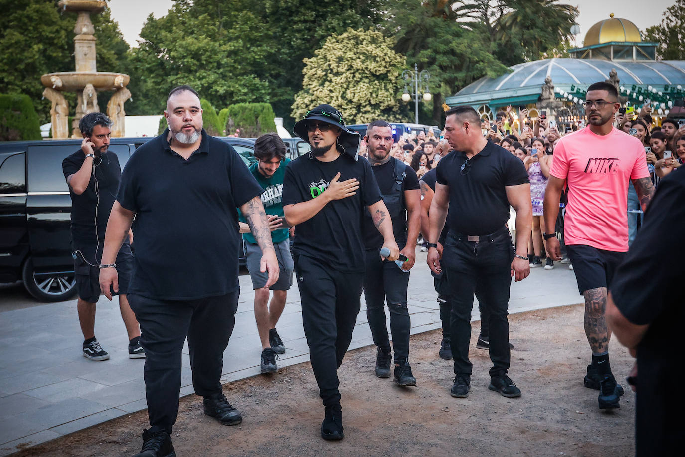 El concierto de Dellafuente en el Paseo del Salón, en imágenes