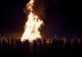 La noche de San Juan en Granada, en imágenes