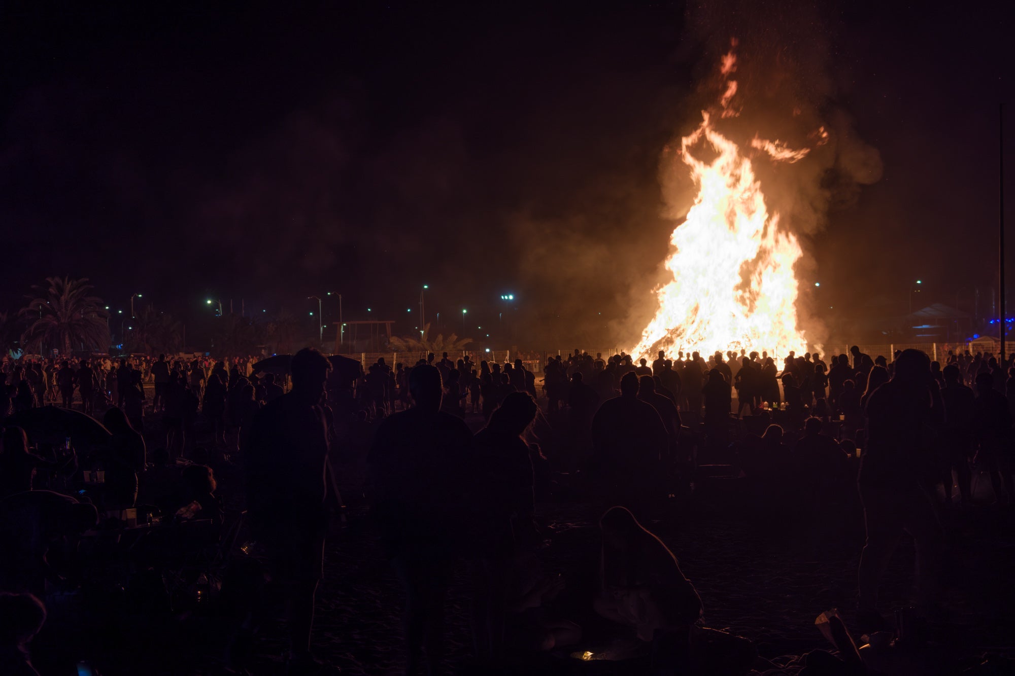 La noche de San Juan en Granada, en imágenes