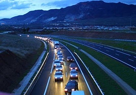 Cámaras, conos y señales para que la vuelta de la playa en la A-44 hacia Granada sea «más segura»