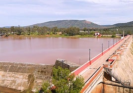 Panorámica del pantano de Guadalén.