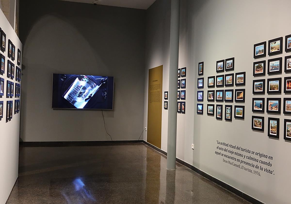 El reflejo de la imagen turística de España en los 60 y 70, a través de postales