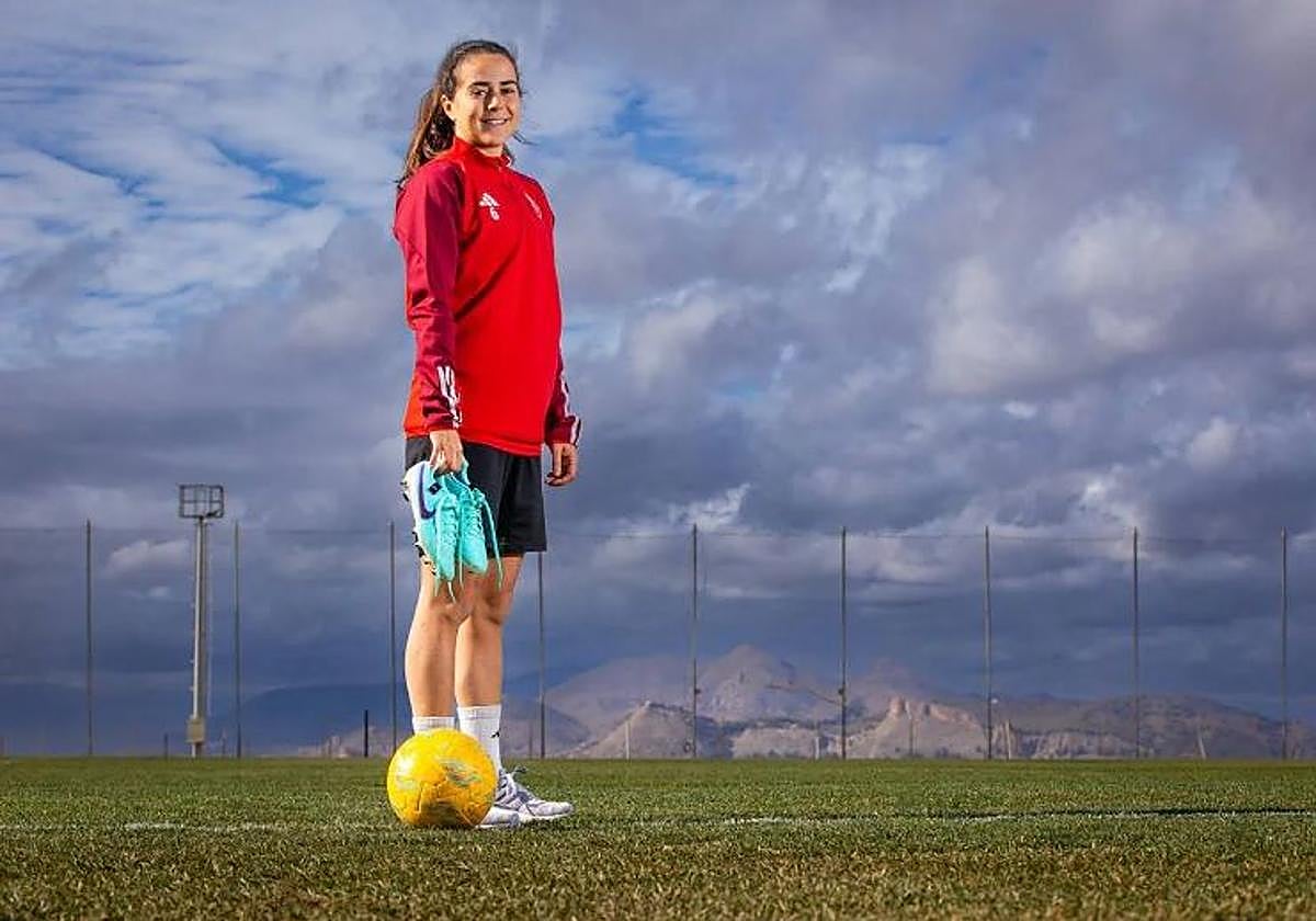 Alicia Redondo posa para IDEAL durante una entrevista.