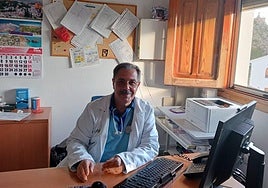 El doctor José Enrique Martín, médico de familia en Castrl.