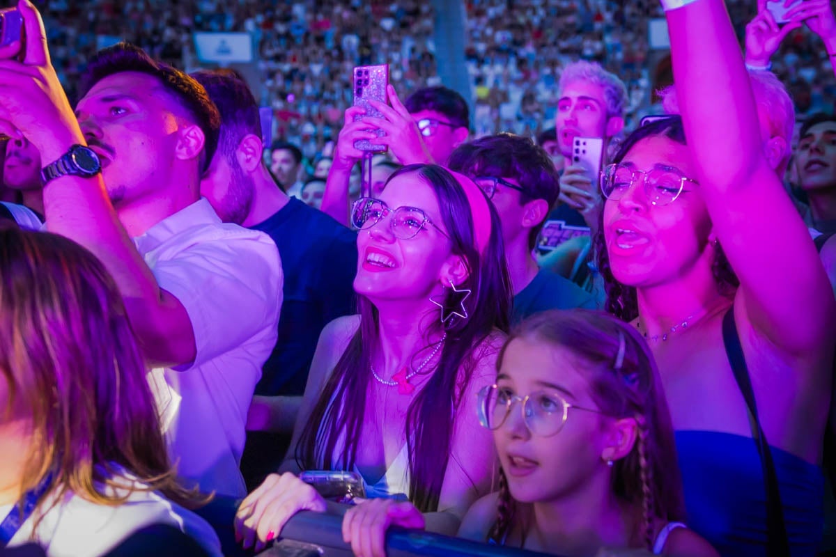 El concierto de Emilia en Granada, en imágenes