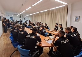 La Comisaría Provincial de Almería suma 38 policías nacionales en prácticas que se formarán en el destino
