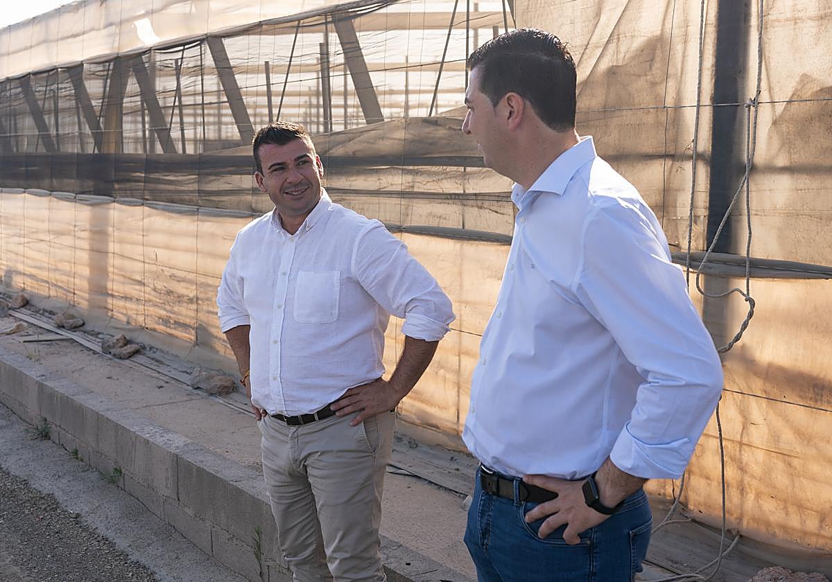 Finaliza la obra de mejora en el Camino de Los Pelaos, de acceso a invernaderos