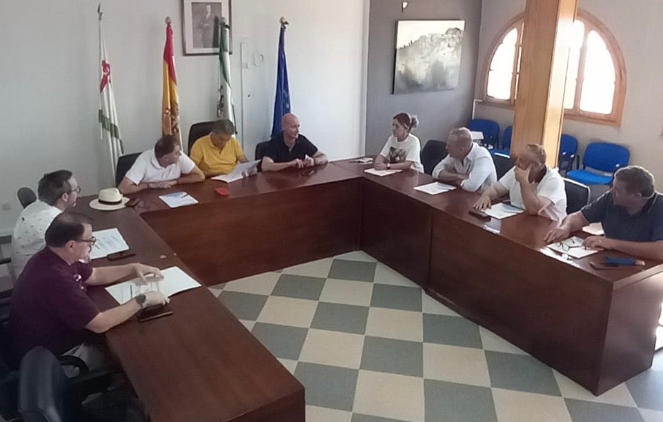 Reunión del diputado provincial José Luis Hidalgo con alcaldes de la comarca del Condado.