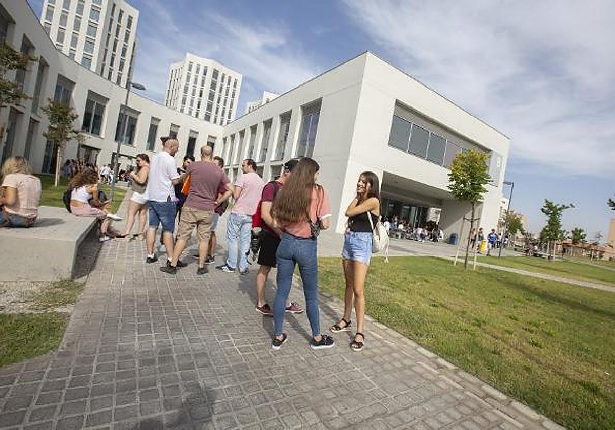 Consulta la nota de corte de todas las carreras universitarias en Granada.