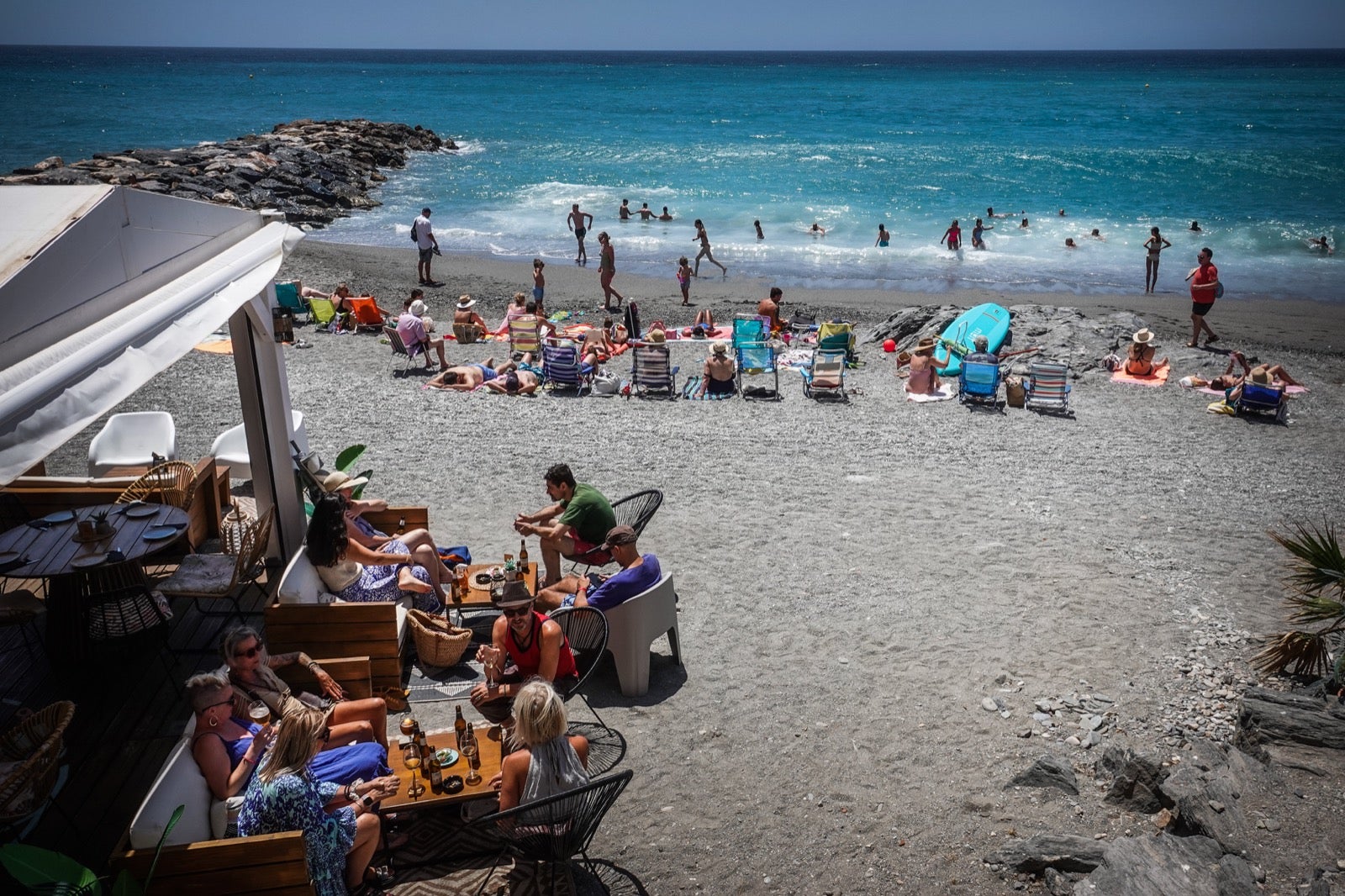 El ambiente en el primer fin de semana de julio en la Costa de Granada