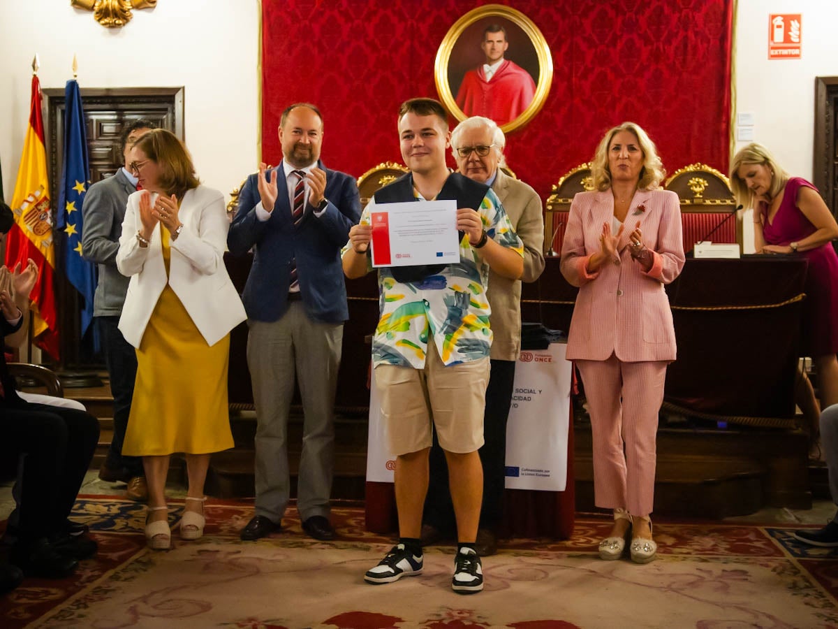 Así ha sido el acto de graduación de jóvenes con discapacidad en la UGR