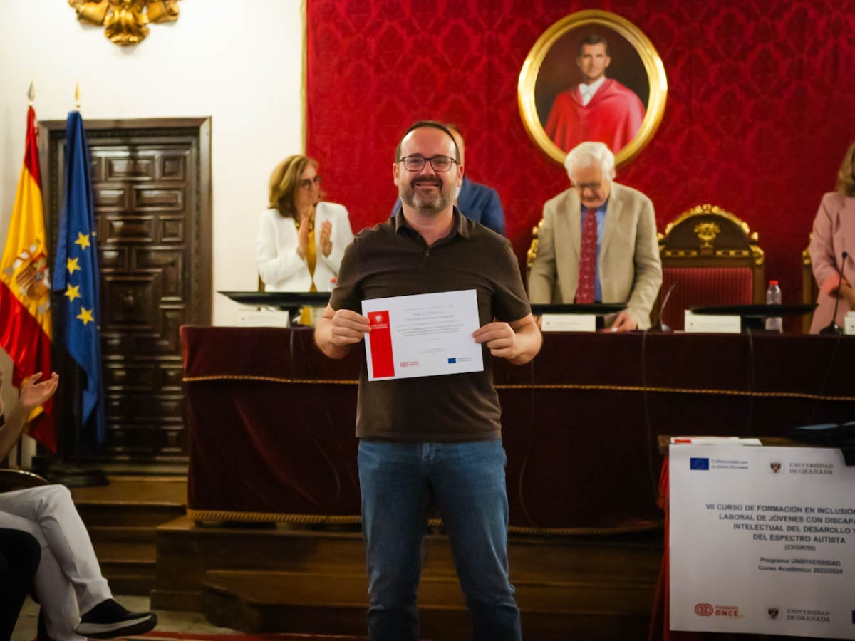 Así ha sido el acto de graduación de jóvenes con discapacidad en la UGR