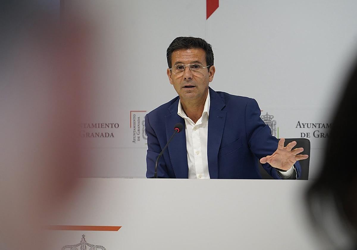 Paco Cuenca, portavoz del grupo municipal socialista en el Ayuntamiento de Granada