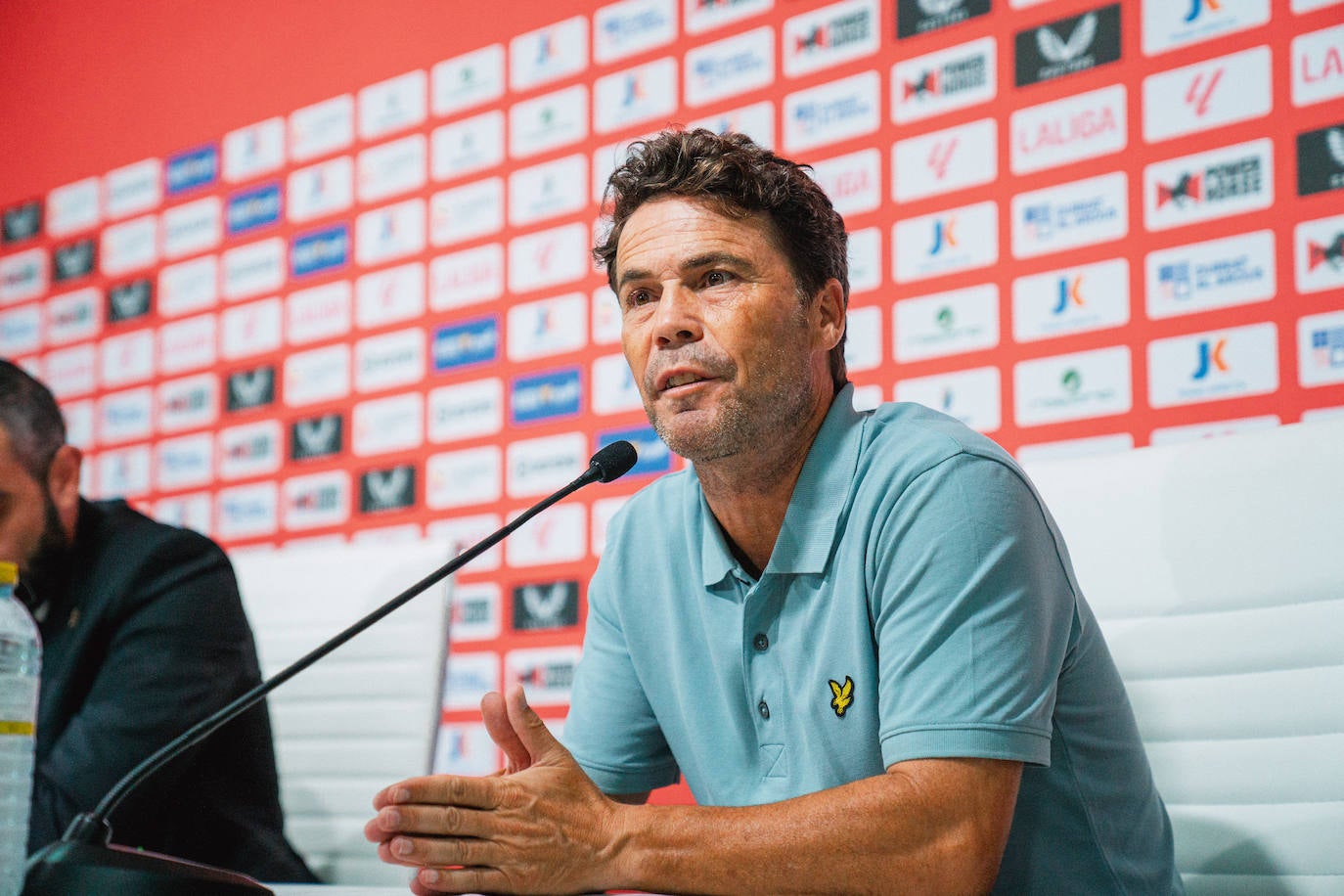 El técnico rojiblanco explicó aspectos a tener en cuenta en esta pretemporada.