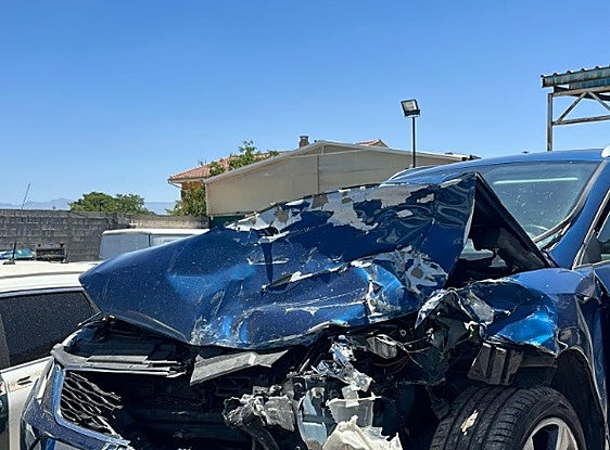 Coche siniestrado en Valderrubio.