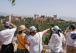 La mayor revista de viajes del mundo llama a visitar Granada.