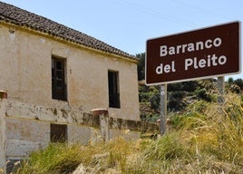 Los dos pueblos de Granada que comparten barranco 50 años cada uno.