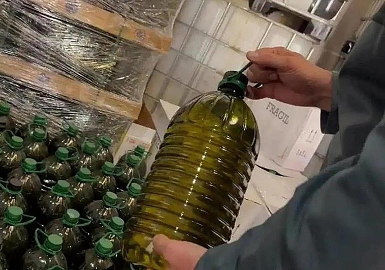 La garrafa de Fuenteoliva de aceite de oliva virgen extra que vale menos de 40 euros.