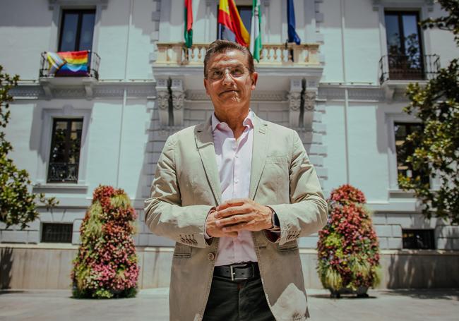 Luis Salvador en la Plaza del Carmen.