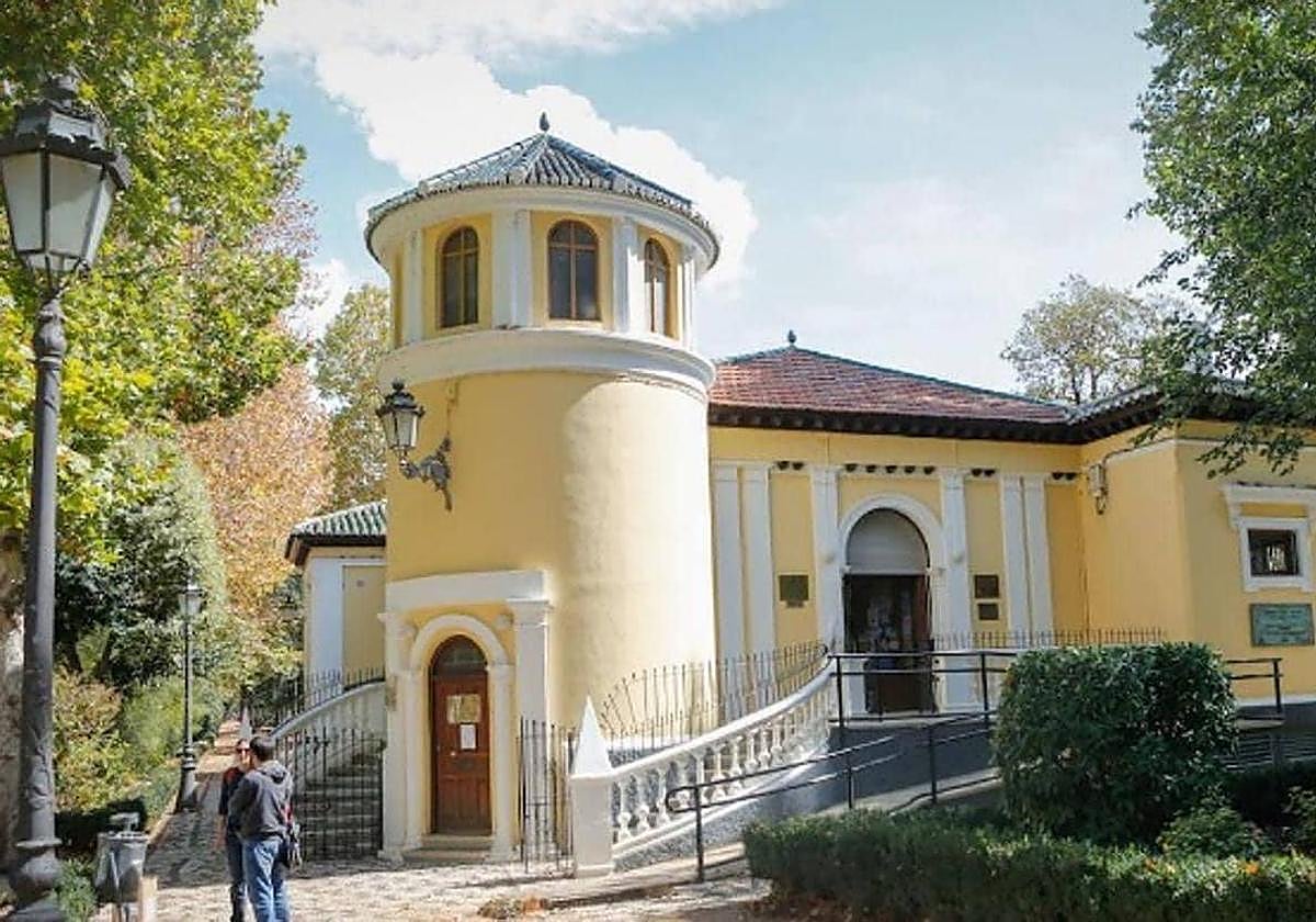 Biblioteca del Salón