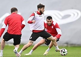 Giorgi Tsitaishvili, durante un entrenamiento con Georgia.