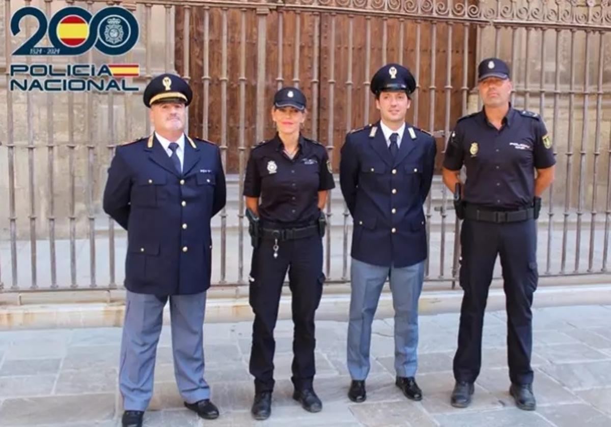 Agentes italianos y españoles.