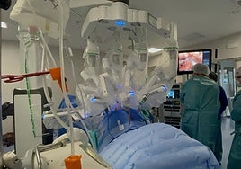 El robot quirúrgico 'Da Vinci' en una operación