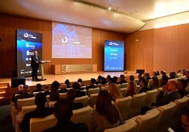 Foro I+Dones, celebrado en la sede de la Cámara de Comercio.