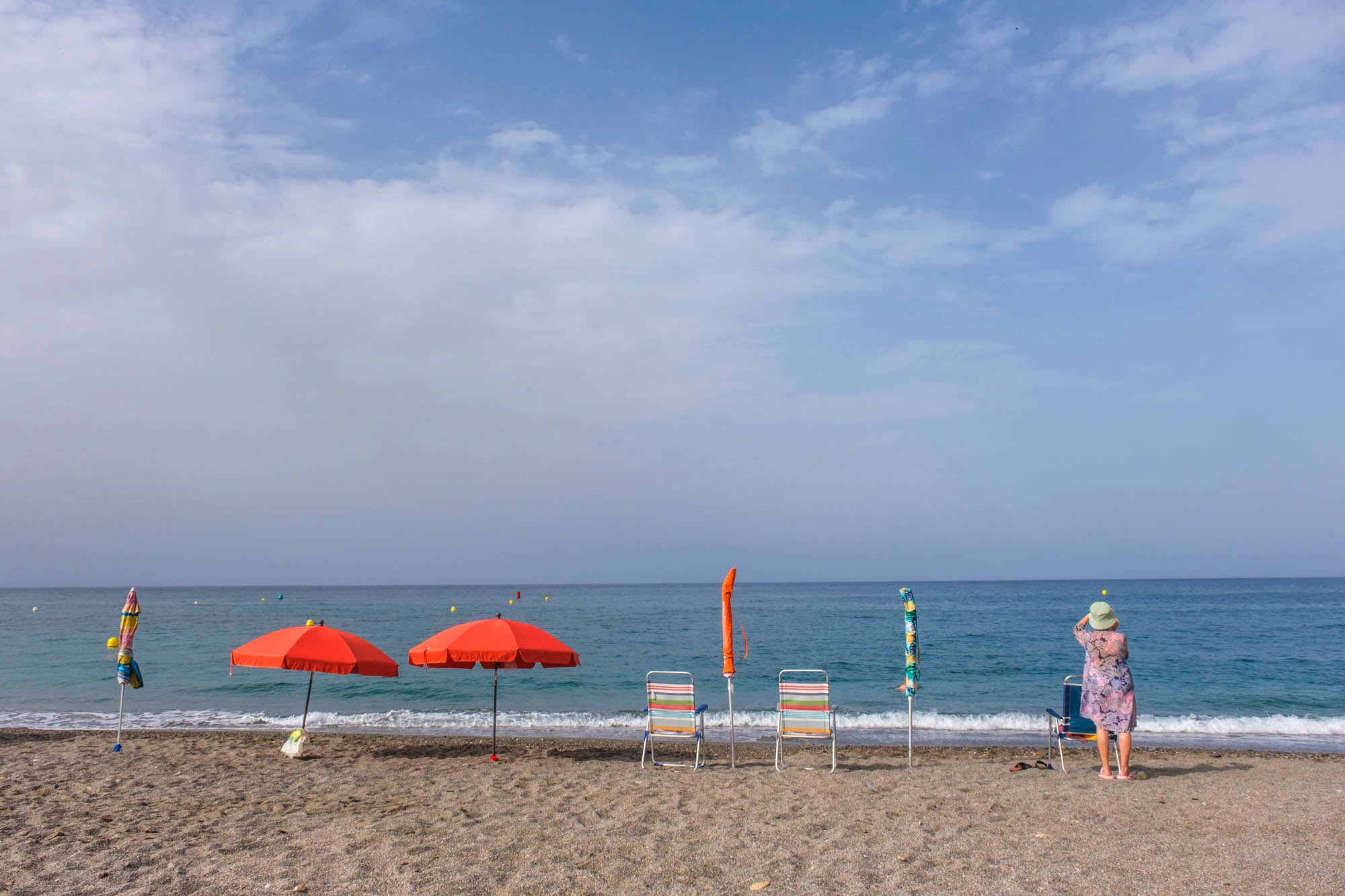 Reservas de plazas con sombrillas en la costa granadina