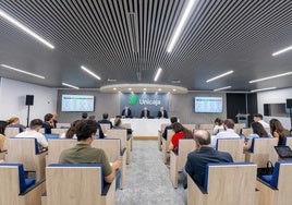 Pablo González, Isidro Rubiales y Jaime Hernández en la presentación de resultados.