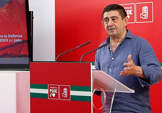 Francisco Reyes, líder del PSOE provincial, este miércoles.