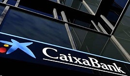 CaixaBank concede casi 1.600 millones de euros de financiación a clientes particulares de Andalucía en el primer semestre de 2024
