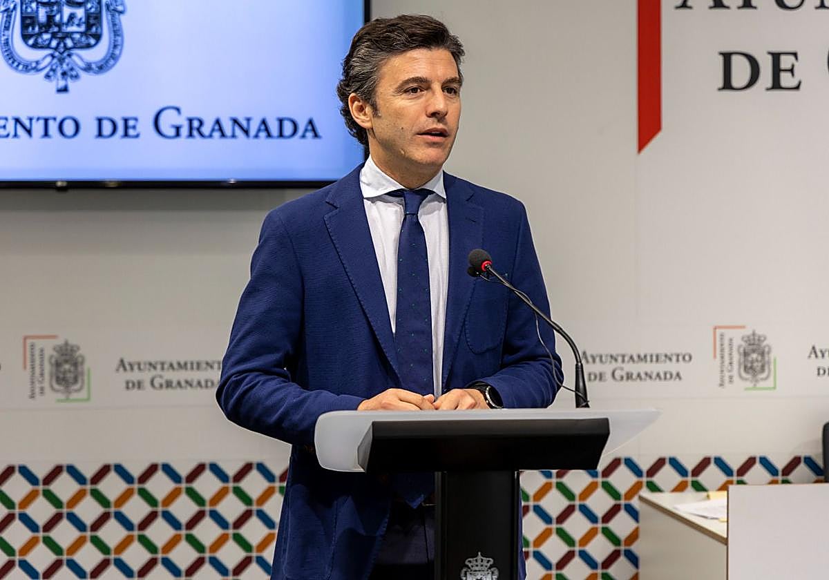 El portavoz del grupo popular en Granada Jorge Saavedra.