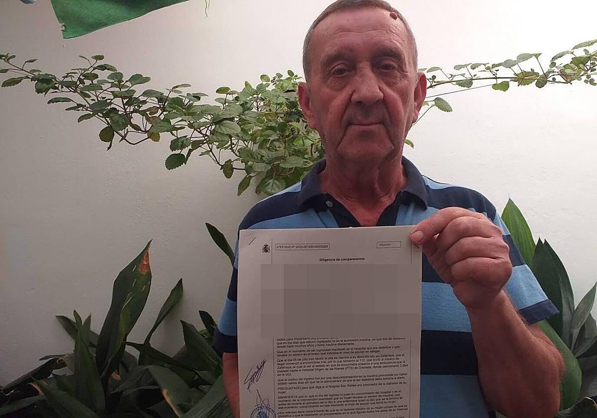 Familiar de Mari Carmen junto a la denuncia