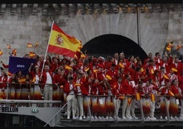 Desfile de la delegación española.